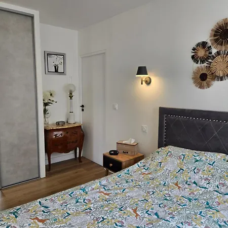 Maison De Caen Holiday home *